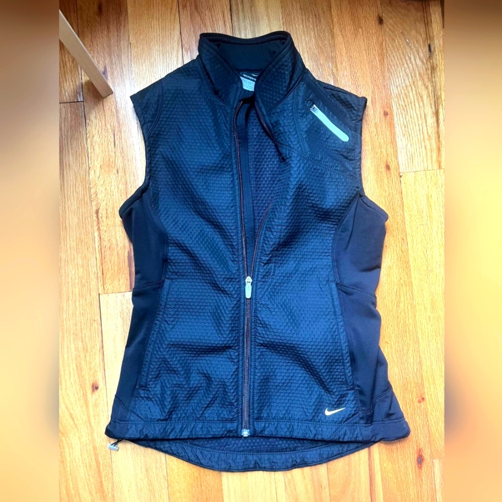 Nike Sphere Pro Vest BLACK W/GOLD NIKE SWOOSH